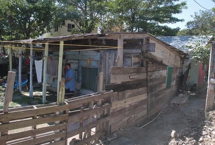 Se gestionan más recursos para vivienda.