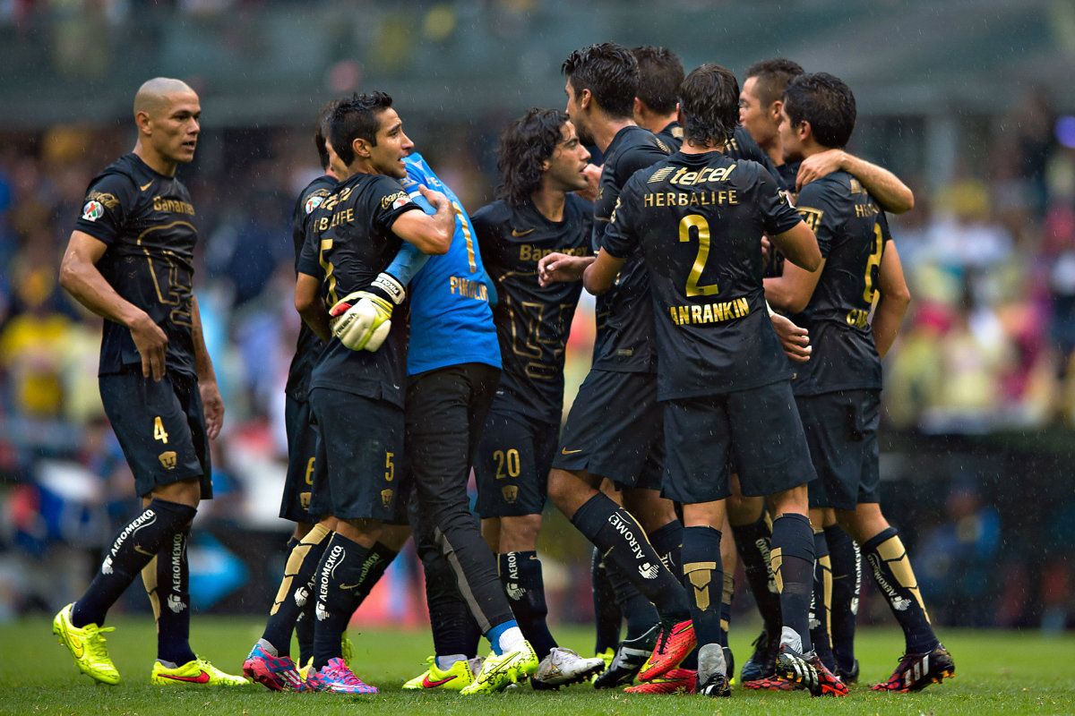 Pumas celebra triunfo ante América 
