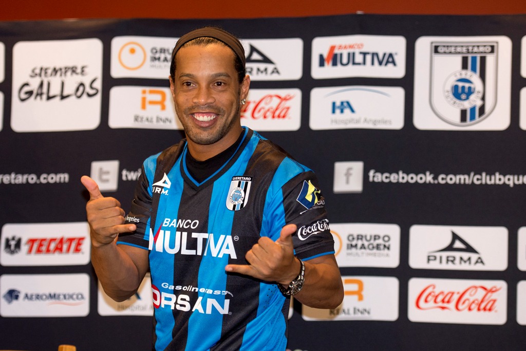 La presentación de Ronaldinho con Querétaro 