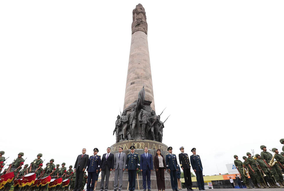 Acto en la glorieta de los Niños Héroes