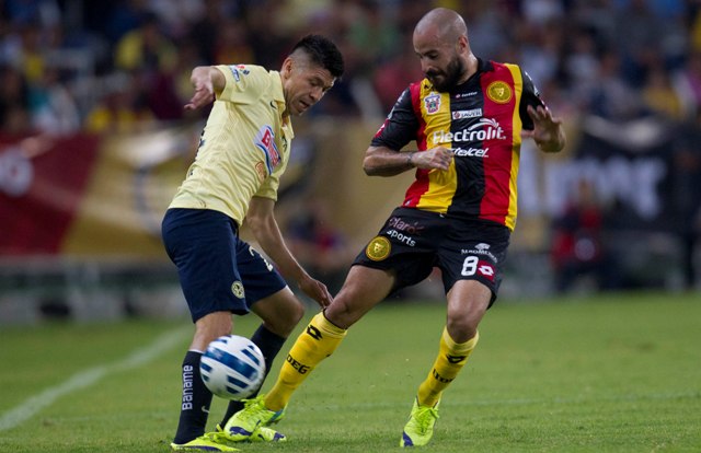 América visitó a Leones Negros