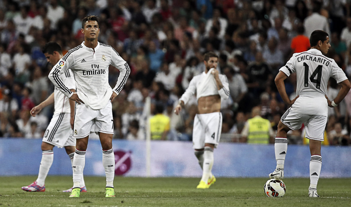 Derrota del Real Madrid con Chicharito en la cancha 