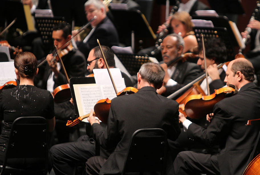 Una grata velada mexicana y romántica, ofreció la Camerata de Coahuila anoche en el Teatro Nazas