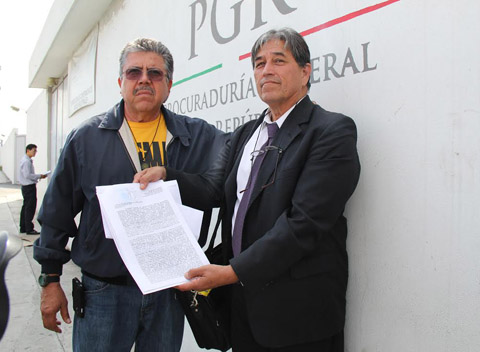 Gregorio Mariano Núñez González acudió a la Procuraduría General de la República ubicada en el municipio de Escobedo.