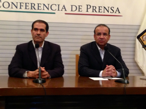 El Secretario del Trabajo, Alfonso Navarrete Prida y el gobernador de Sonora, Guillermo Padrés sostuvieron una reunión. 