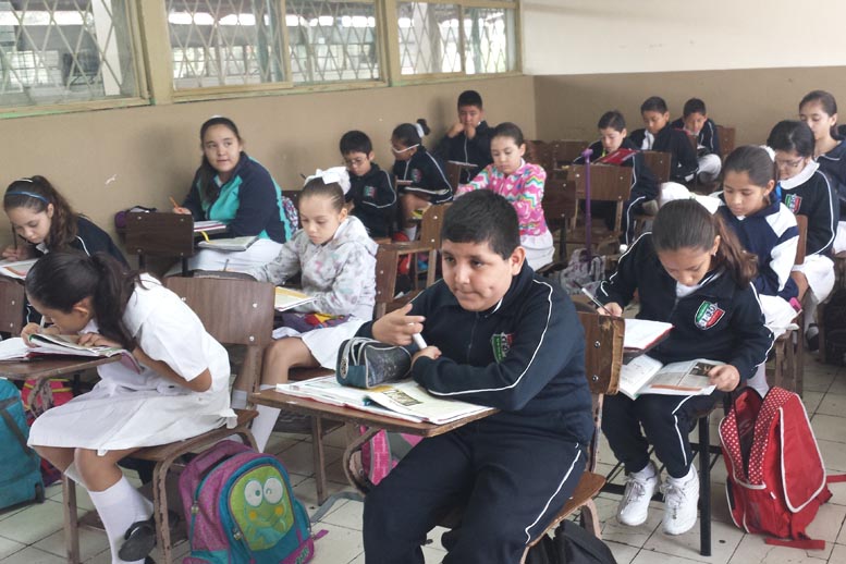 Los salones de clases presentaron buena asistencia de alumnos.