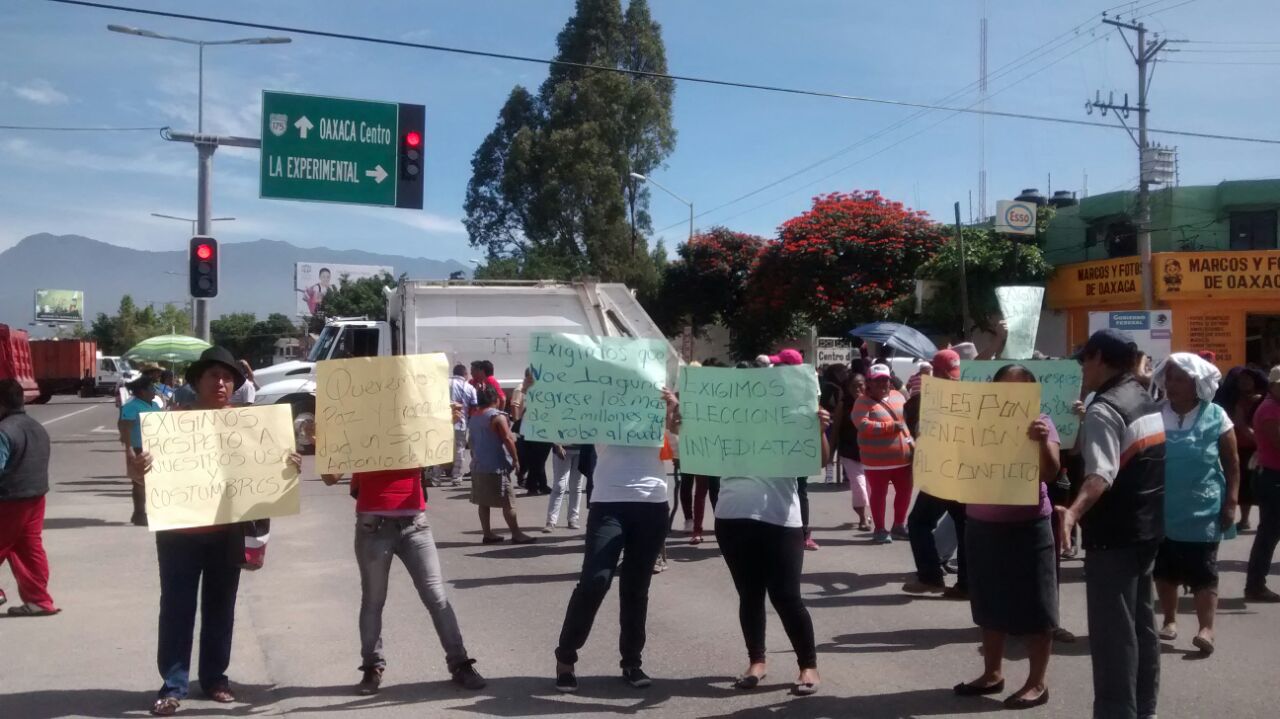 Los vecinos exigen nuevas elecciones. 