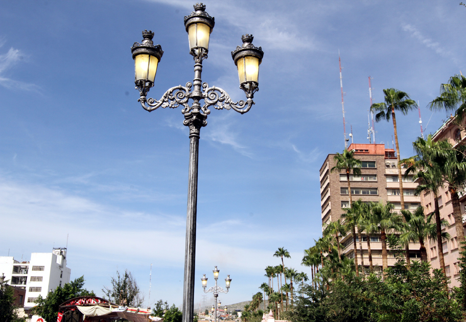 Modernización del alumbrado en el Centro Histórico hasta el próximo mes.