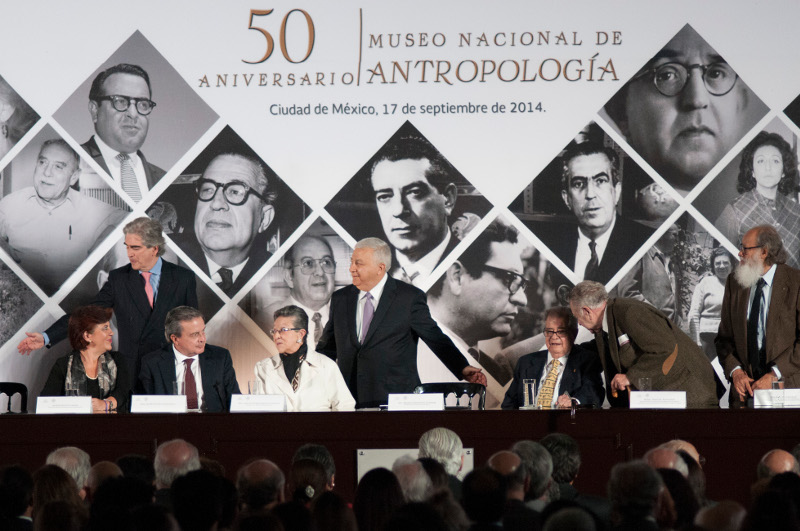 Rafael Tovar y de Teresa, presidente del Conaculta y Emilio Chuayffet, titular de la SEP, Miguel León Portilla, acudieron a la celebración del 50 aniv