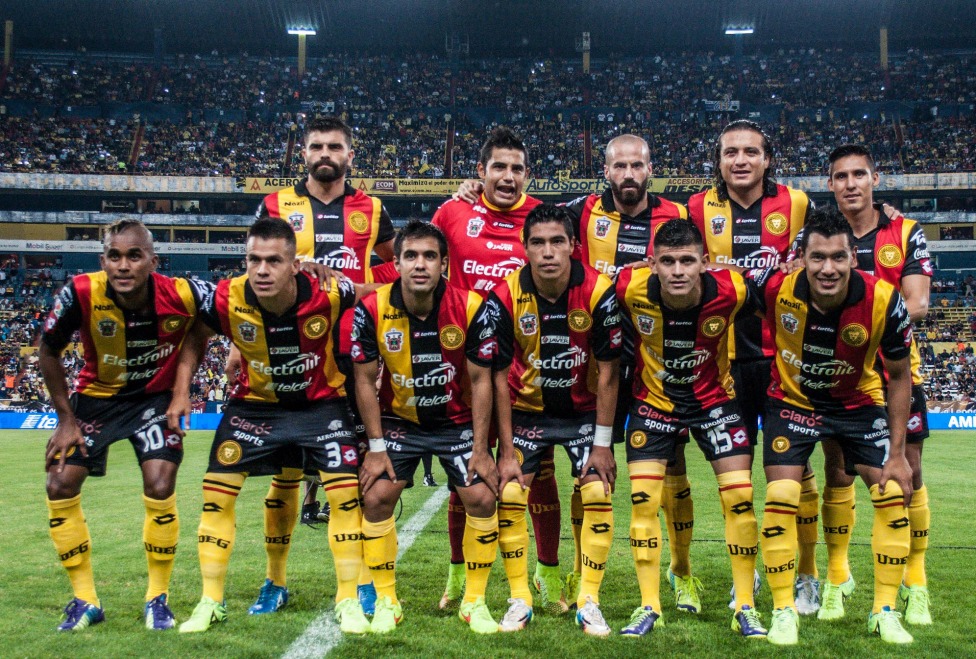 Leones Negros visita a Tigres 
