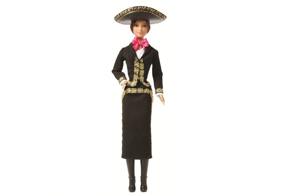 Este mes Mattel lanzó la edición especial Barbie Mariachi como parte de la colección Dolls of the World. puede comprarse por alrededor de dólares.
