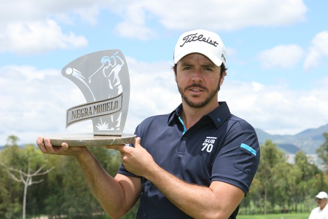 Óscar Fraustro obtuvo su tarjeta del PGA Tour