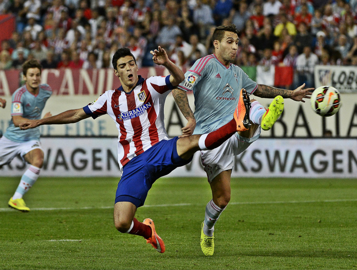 Raúl Jiménez durante el partido contra el Celta de Vigo 
