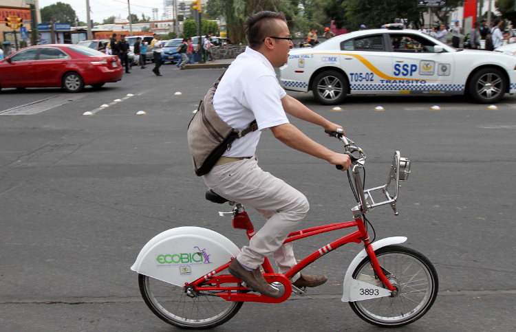 En el Día Sin Auto dejaron de circular 65 mil autos en el DF