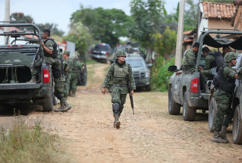  Enfrentamiento entre militares y civiles armados en San Martín Hidalgo
