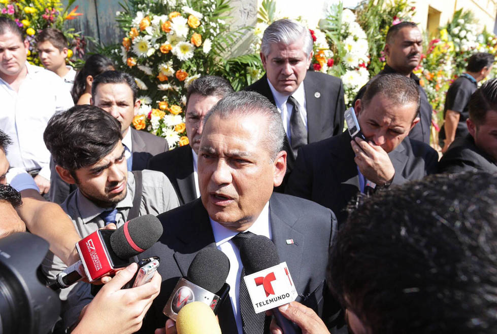 Beltrones se entrevistó con el procurador
