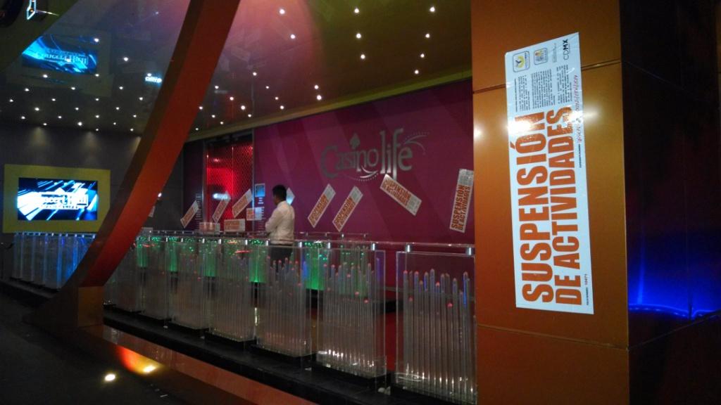 Sellos de suspensión en el Casino Life.