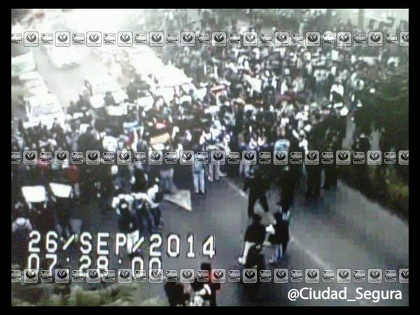 Bloqueo en Constituyentes y Las Torres.