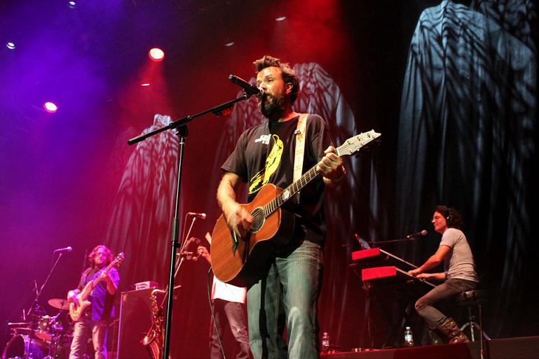 Jarabe de Palo durante su presentación en el Plaza Condesa. 