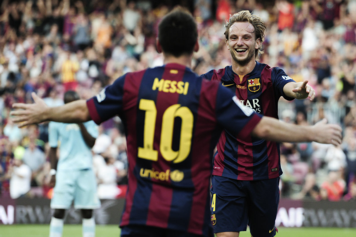 Celebración de Ivan Rakitic tras anotar ante el Granada 