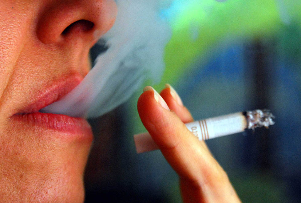 Distintos grupos buscan que se cumpla la Ley de Protección contra la Exposición al Humo del Tabaco, aprobada el 17 de noviembre de 2012