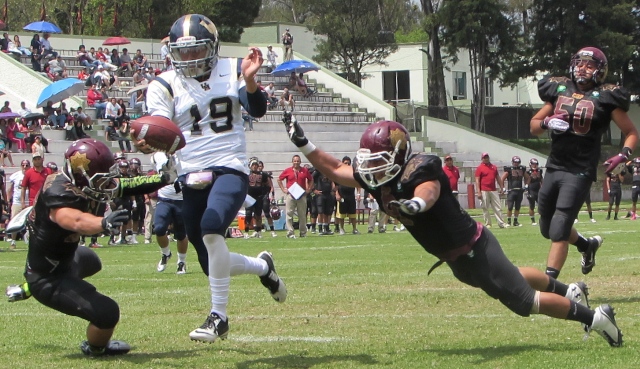 José Miguel Chávez Mess, quarterback de Pumas C.U.