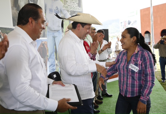 El gobernador Eruviel Ávila. 