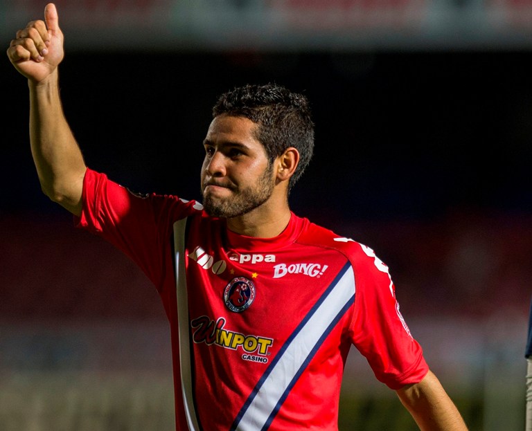 Daniel Villalva, delantero de los Tiburones Rojos