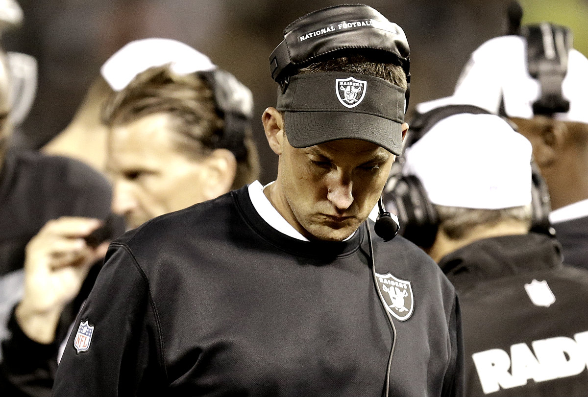 Dennis Allen, fuera de Raiders