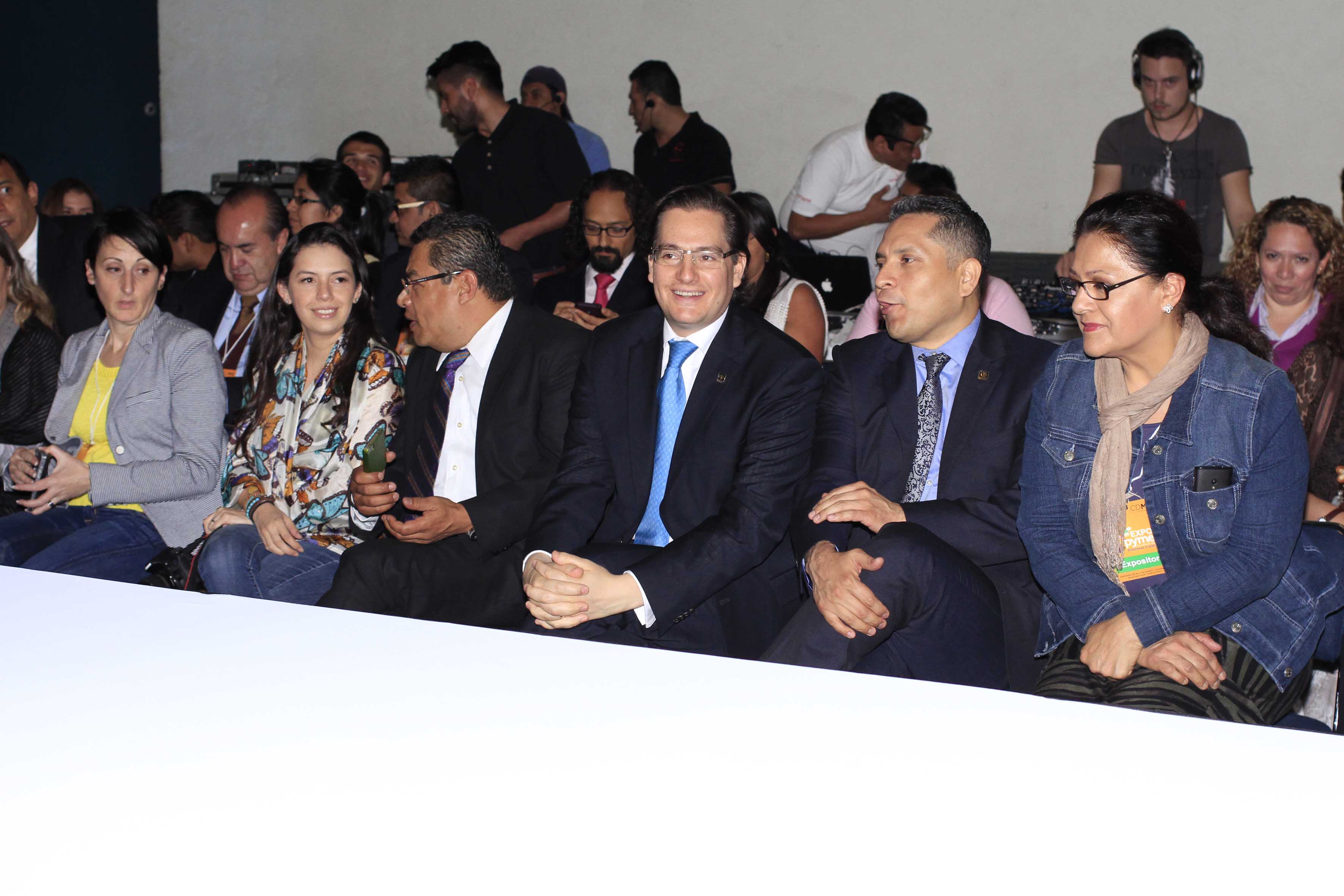 El secretario de Desarrollo Económico, Salomón Chertorivski asistió a la pasarela