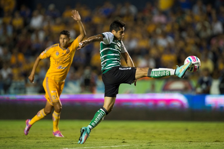 Tigres empata 1-1 contra Santos