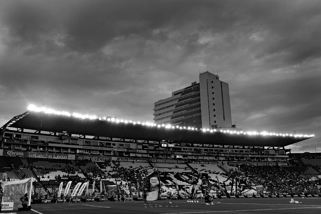 El estadio de León ha visto en repetidas ocasiones casos de discriminación racista