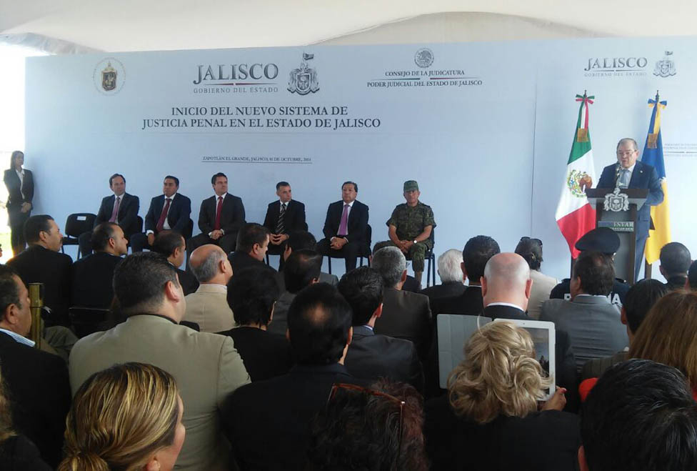 La inauguración del Juzgado Penal de Control y Oralidad estuvo a cargo del gobernador de Jalisco, Aristóteles Sandoval y el presidente del Poder Judic