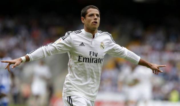 Javier Hernández festeja su gol con el Real Madrid 
