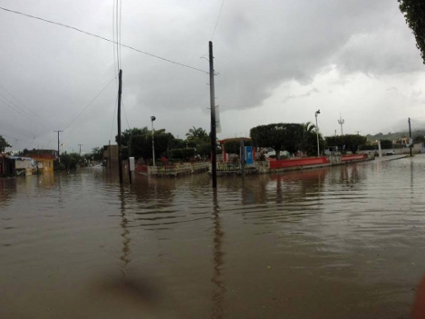 Autoridades estatales dijeron que se prevé continúen las lluvias en gran parte del territorio estatal.