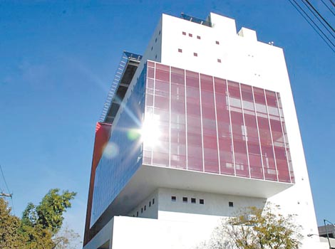 El Centro Nacional de Atención a Quemados está en Xochimilco.