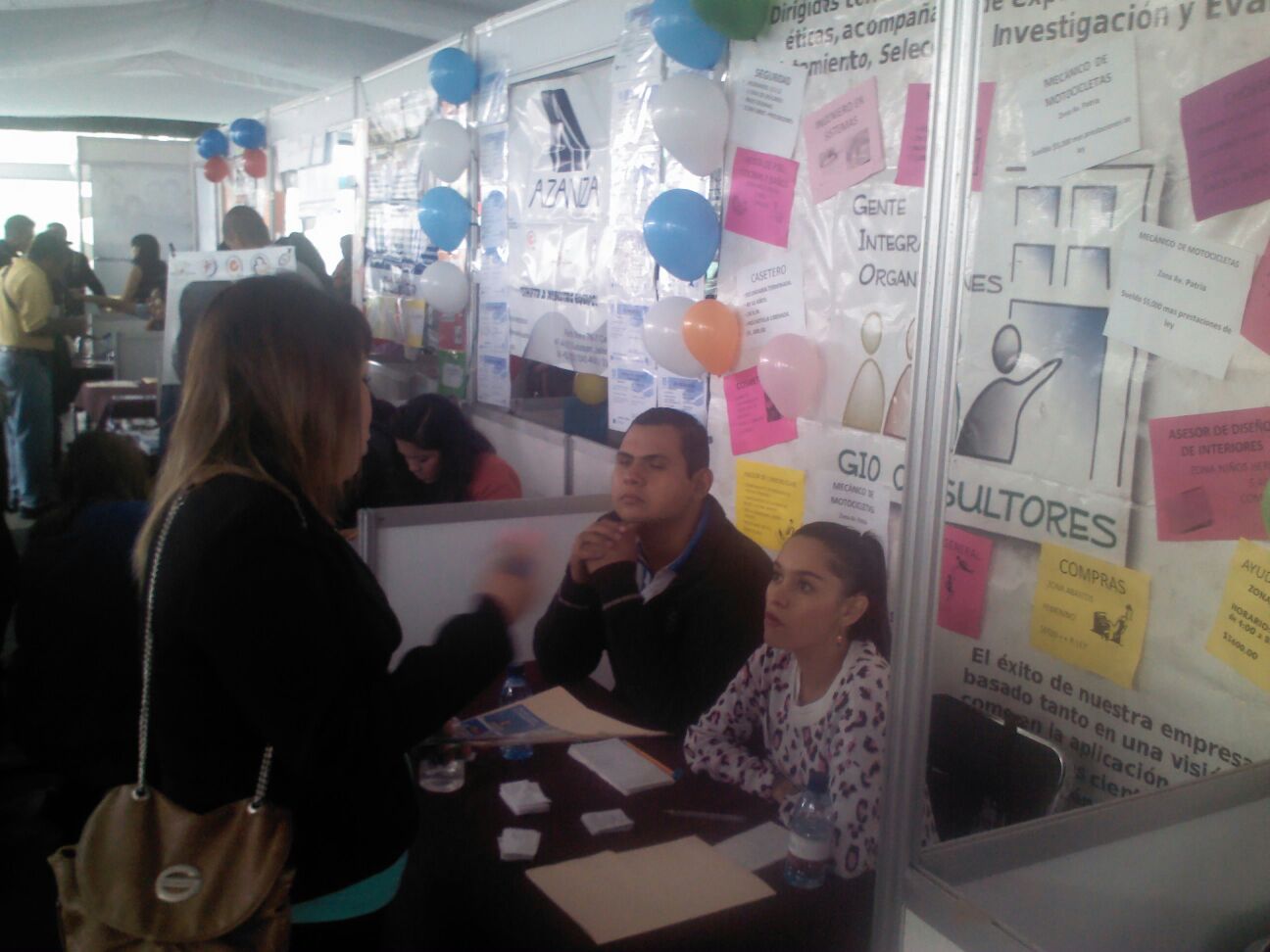 La feria del empleo ofrece vacantes con sueldos de 3 mil a 9 mil pesos