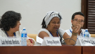 Varias de las víctimas del conflicto colombiano, hablan en una rueda de prensa en La Habana