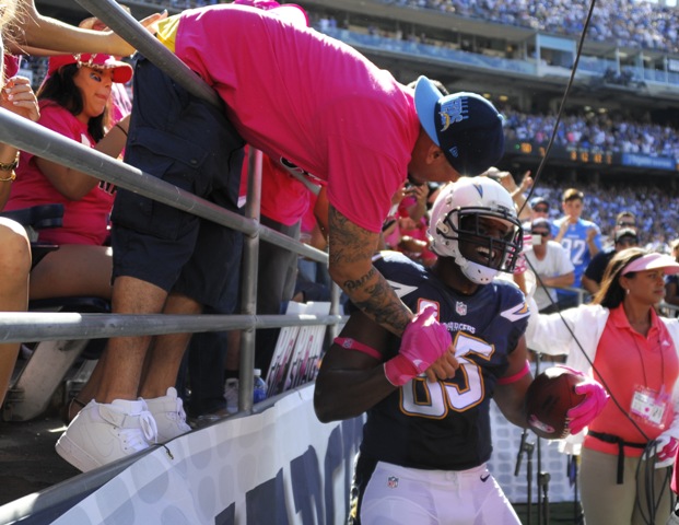 Antonio Gates, Ala Cerrada de Cargadores, festeja una anotación