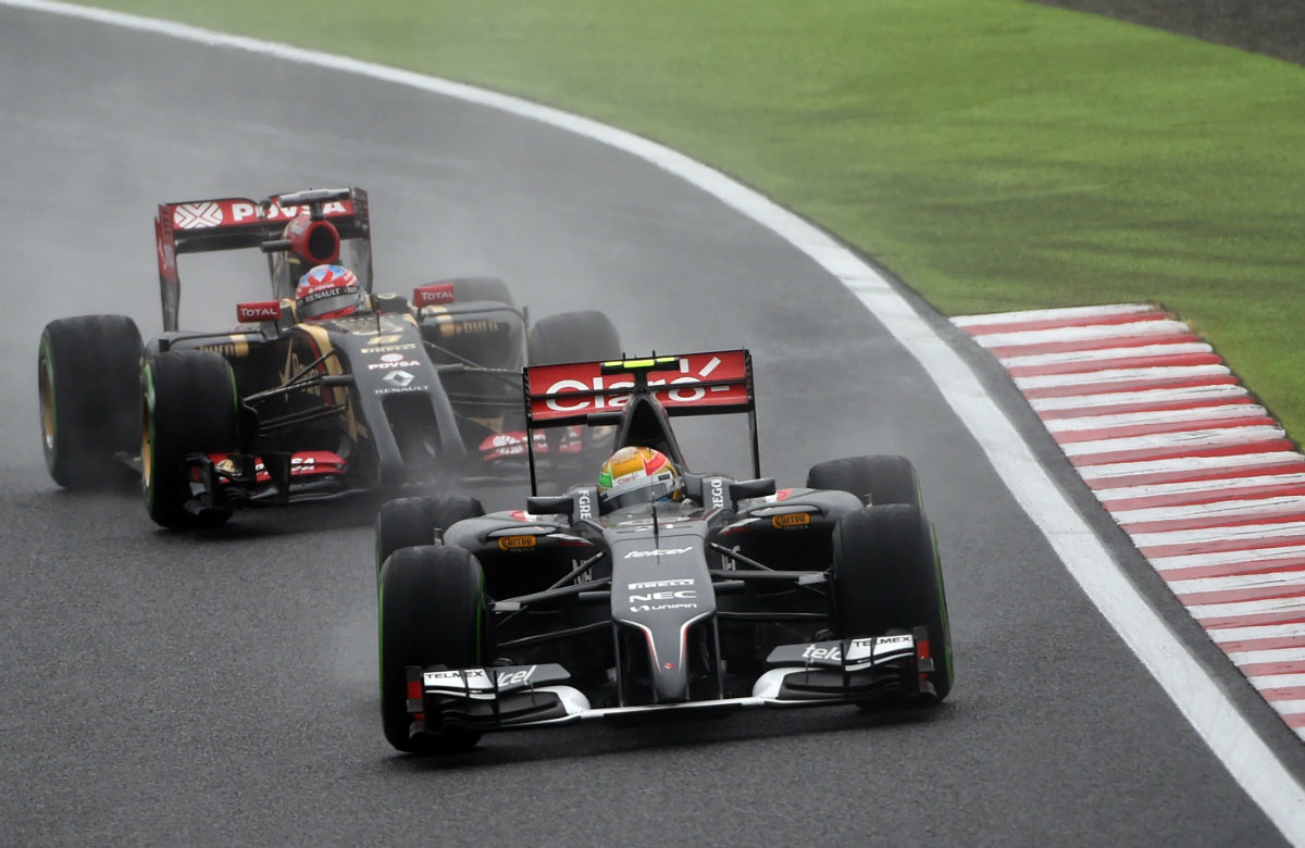 Esteban Gutiérrez durante la carrera del GP de Japón 