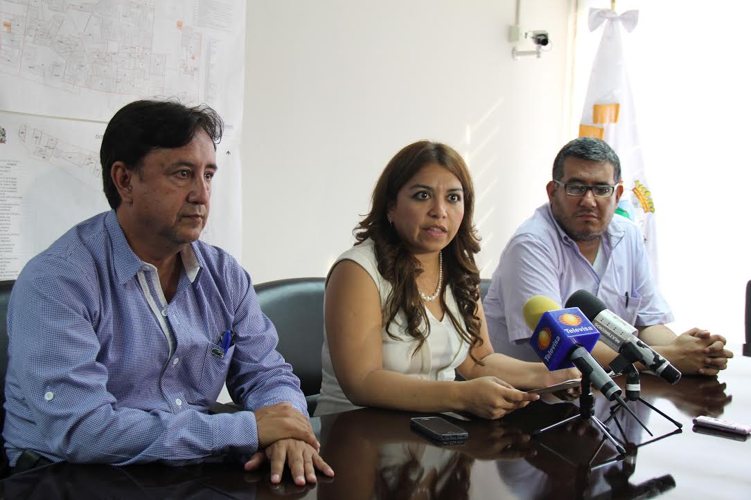 Hubo una reunión entre la Secretaría de Desarrollo Urbano de Monterrey con personal de la SCT. 