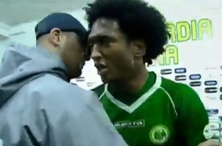 Wellington Carlos terminó llorando a raíz de los insultos racistas de los aficionados