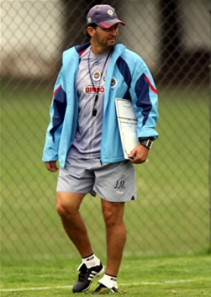 José Manuel de la Torre, durante su primera etapa en Chivas (2006)
