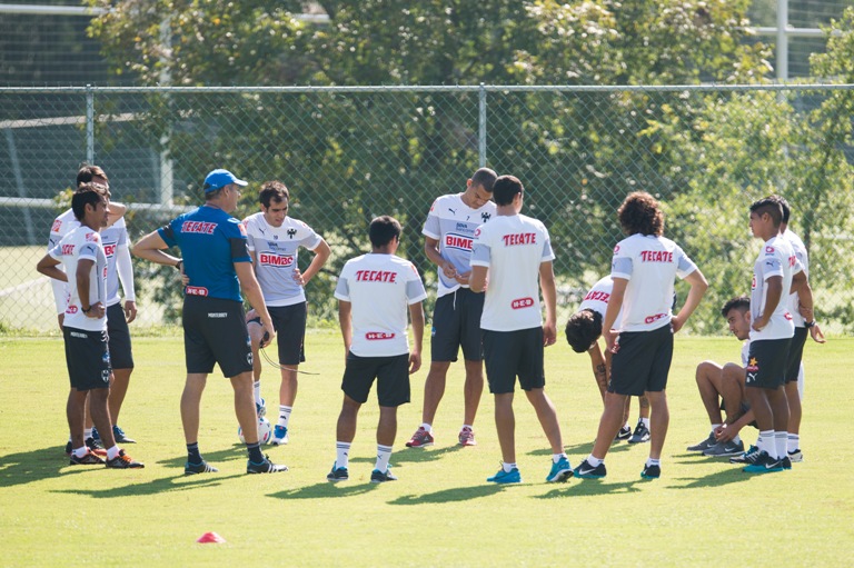 Los Rayados de Monterrey se preparan para su próximo duelo ante el líder América.