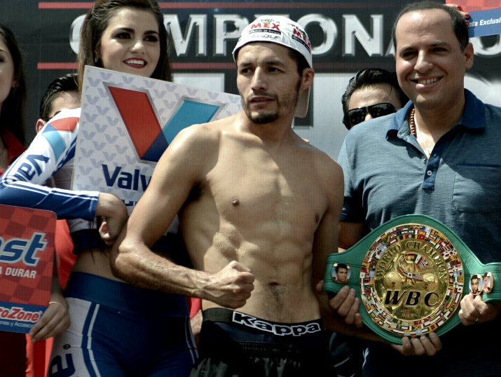 Jhonny González, durante la ceremonia de pesaje