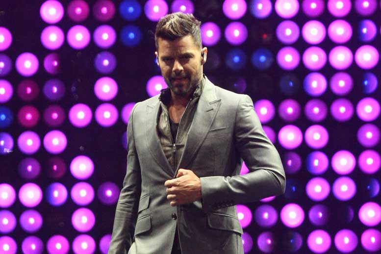 Energía, adrenalina y una buena dosis de locura se conjugaron ayer en la ciudad con la presencia de Ricky Martin con su tour "Live in México"