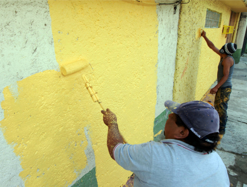 Se inició la segunda etapa del programa "Dando color a Coyoacán", en la cual se pintarán 3 mil 600 fachadas de viviendas habitadas por 28 mil 800 pers