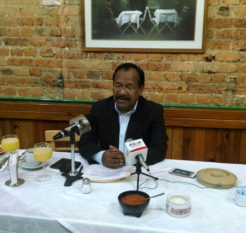 Alejandro Sánchez Camacho, diputado del PRD. 