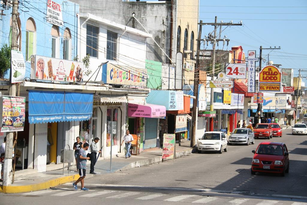 El centro maderense requiere otros giros comerciales, afi rman.