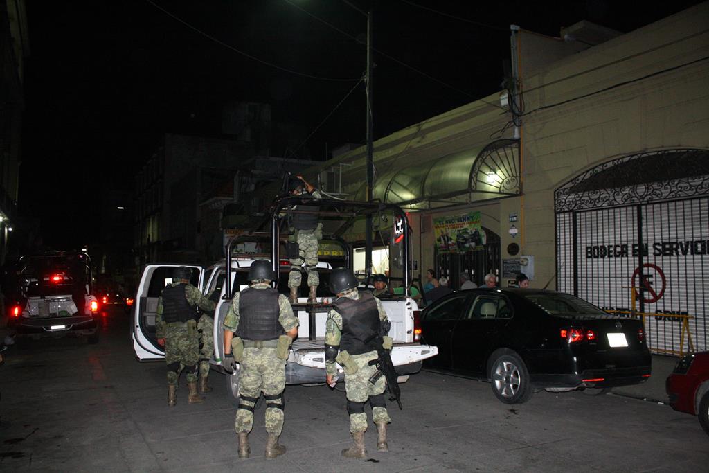 Numerosos militares y estatales apoyaron a la revisión.